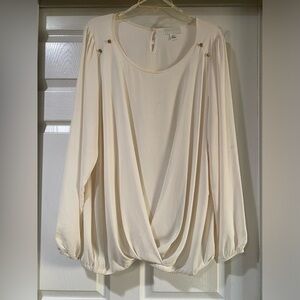 Forever 21 Cream Long Sleeve Top Size 3X
